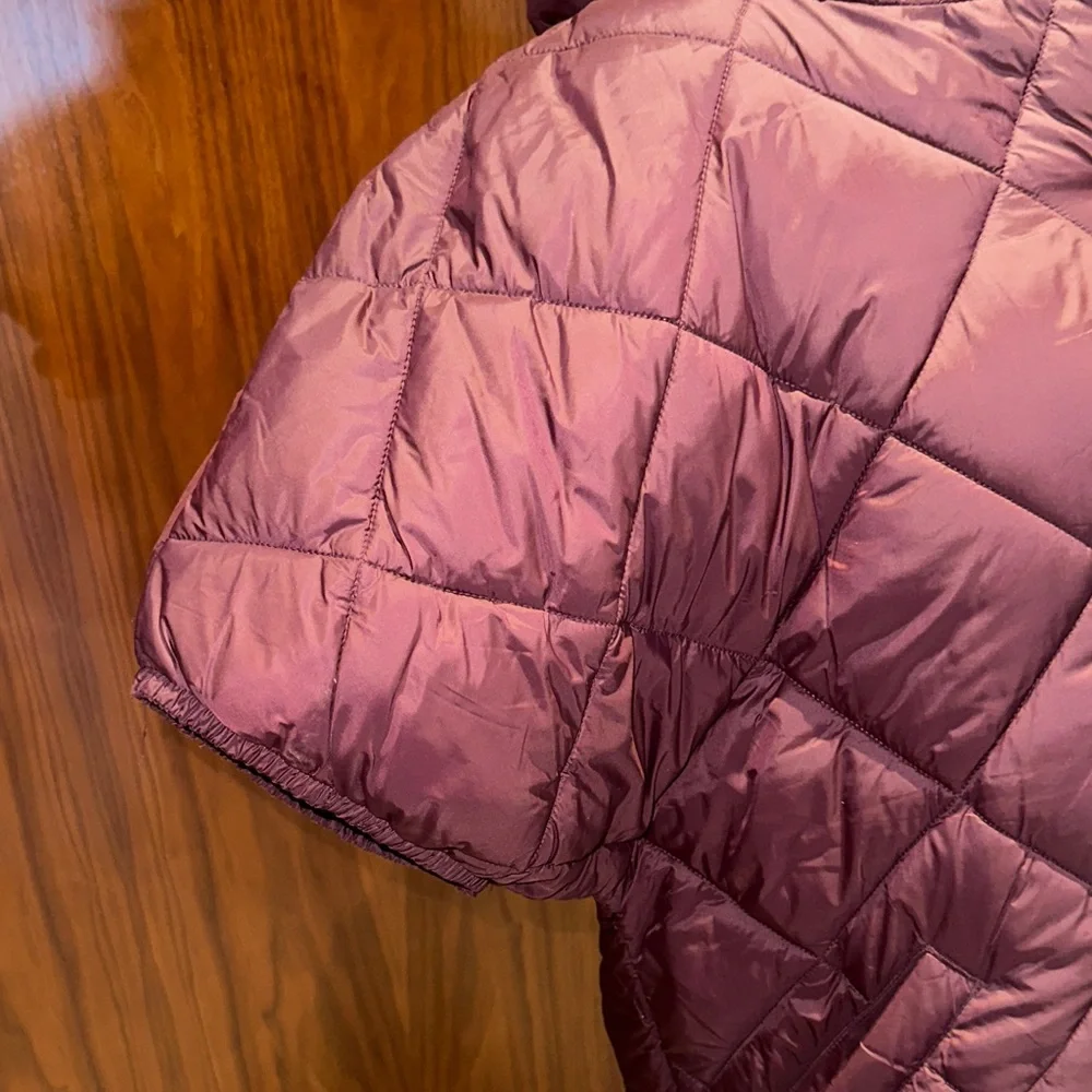 Women's Quilted Puffer Jacket - Burgundy